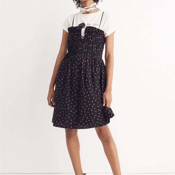 Madewell Pintuck Cami Dress in Fresh Strawberries - Picture 5 of 5